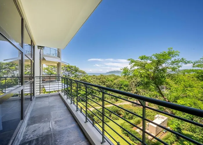 Spacious Ocean View Condo, Luxury In La Perla *
