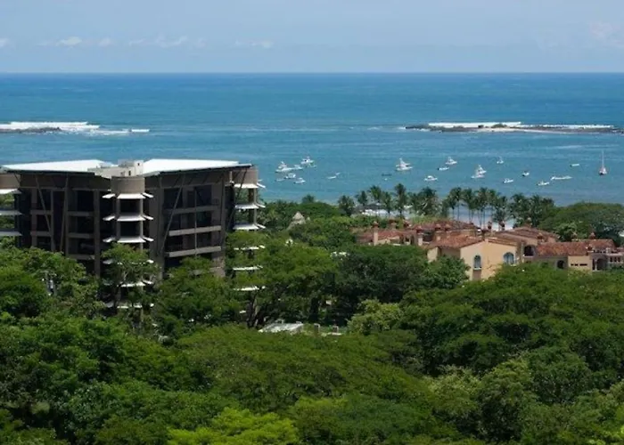 Spacious Ocean View Condo, Luxury In La Perla *